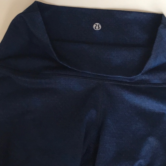 Lululemon Wunder Under Crop - Picture 10 of 11